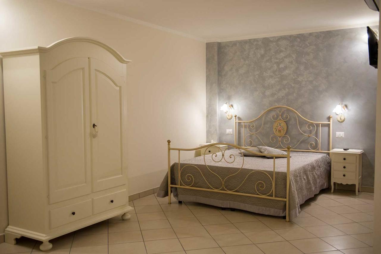 B&B Le Due Gioie 塔维亚诺 外观 照片
